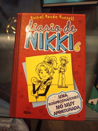 Libro el diario de Nikki