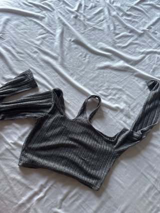 Blusa asimétrica gris talla S