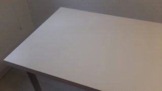 Mesa de escritorio blanca