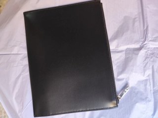 Cartera Mugler Negra y Rosa