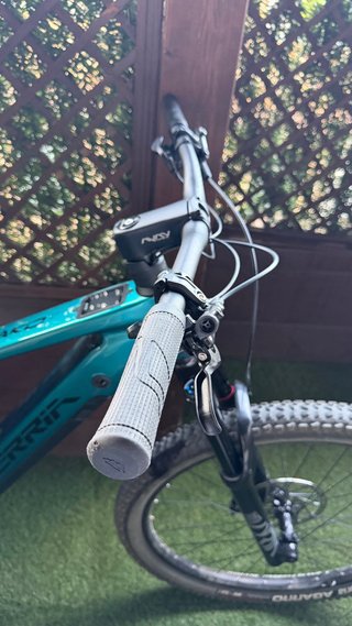 Bicicleta Eléctrica Berria Mako GT