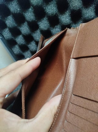 Cartera Louis Vuitton Marrón