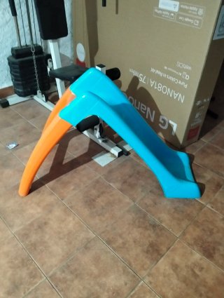 Tobogán infantil azul
