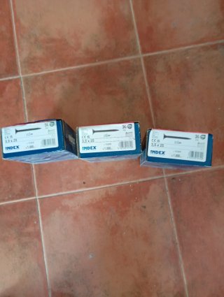 Tornillos Akifix Fosfatados Negros 7000pz