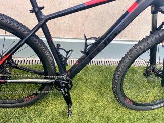 Bicicleta Cube Reaction Pro carbono