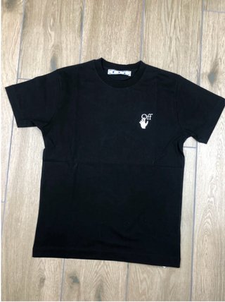 T-shirt Off-White nera con stampa frecce
