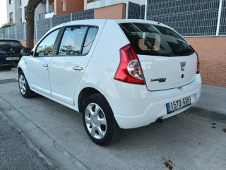 Dacia Sandero 2010