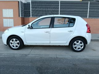 Dacia Sandero 2010
