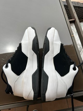 Zapatillas Kani niño negras y blancas