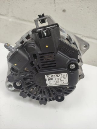 Alternador Kia Sportage 1.6 Gasolina G4FD de 2013.