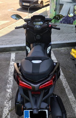 Yamaha XMAX 125 Tech MAX Dark Magma