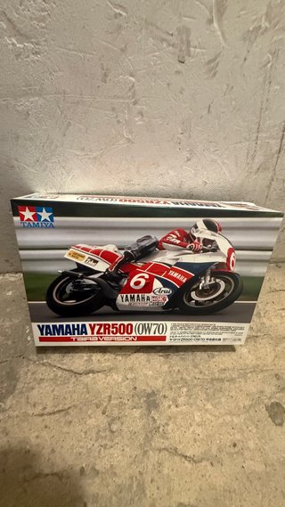 Maqueta Tamiya Yamaha YZR500 (OW70)