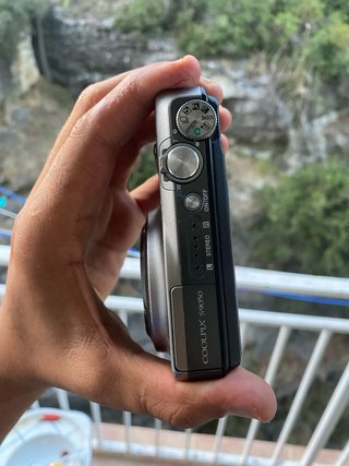 Nikon Coolpix S9050 Plata