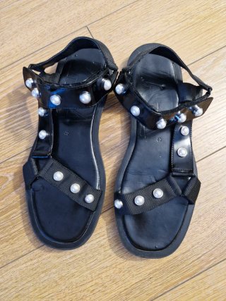 Sandalias Zara T40 perlas