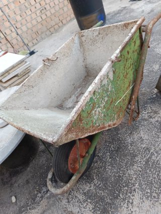 Carretilla de obra 110L