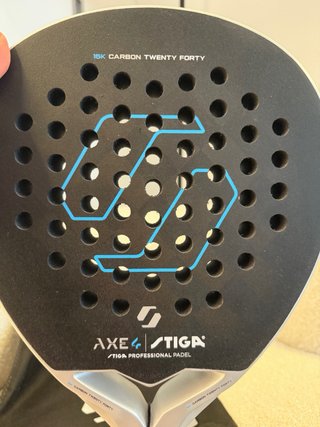 Pala de pádel STIGA AXE 4