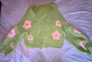 Jersey verde flores rosas