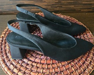 Zapatos Slingback Negros Stradivarius