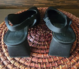 Zapatos Slingback Negros Stradivarius
