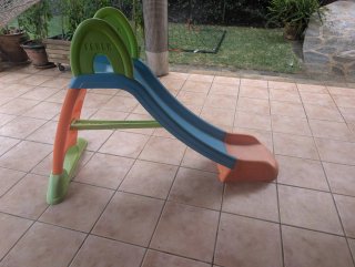 Tobogán Feber agua piscina infantil