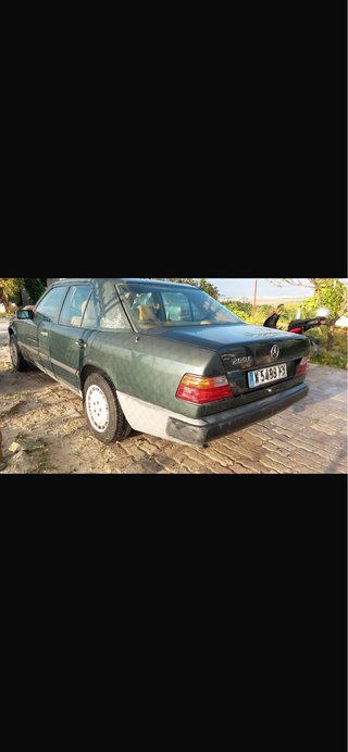 Mercedes W124 22.000km