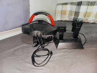 Volante y Pedales Thrustmaster Ferrari