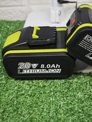2x Baterías 20V 8.0Ah LITHIUM-ION