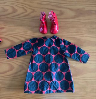 Conjunto Ropa Bebé: Abrigo, Vestido, Boina y Botas