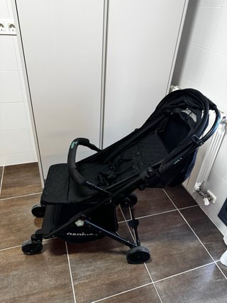 Carro de paseo negro