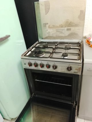Cocina Zanussi Plata y Verde
