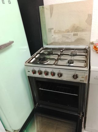 Cocina Zanussi Plata y Verde