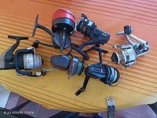 Lote pesca: cañas, carretes y accesorios