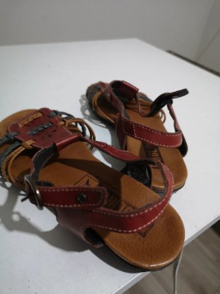 Sandalias Pikolinos Piel Marrón y Rojo