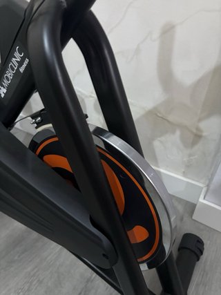 Bicicleta de Spinning Negra usada tres veces
