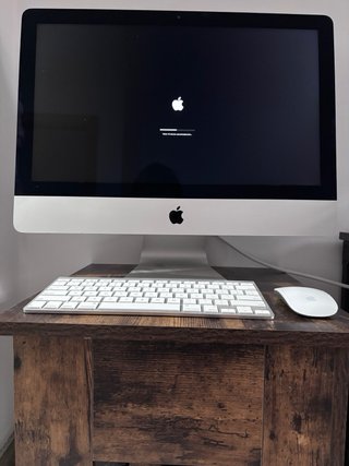 Imac 14,4 “ de 2014 Plata con funda de transporte.