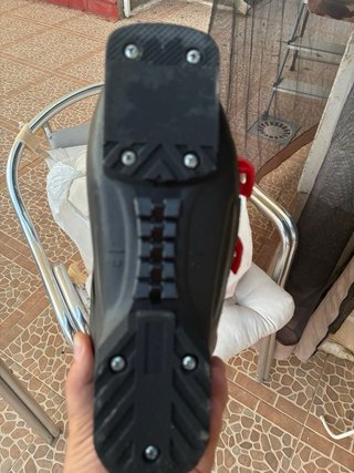 Botas de esquí infantiles rojas