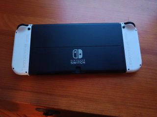 Nintendo Switch OLED Blanca y Negra