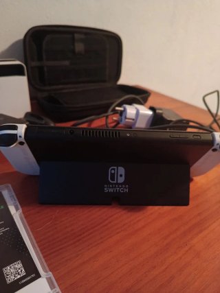 Nintendo Switch OLED Blanca y Negra