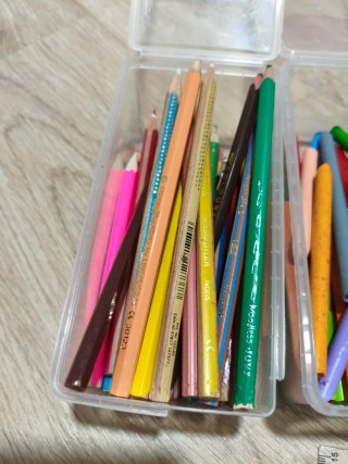 Estuche escolar completo.
