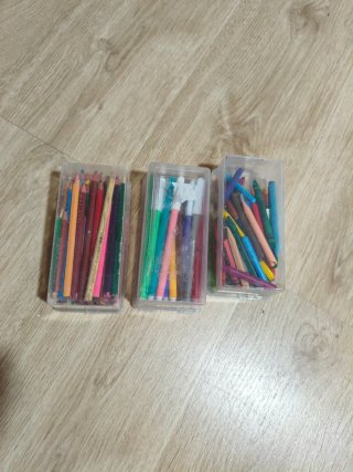 Estuche escolar completo.