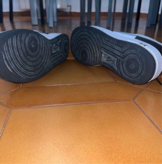 Nike Air Force 1 Negras y Blancas