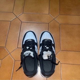 Nike Air Force 1 Negras y Blancas