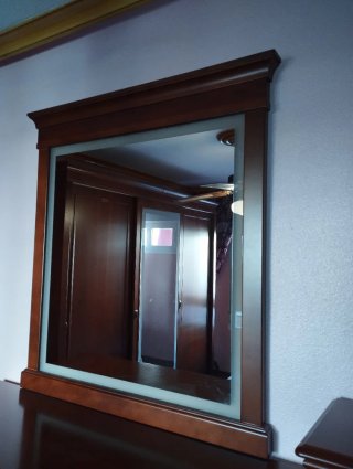 Dormitorio completo de madera