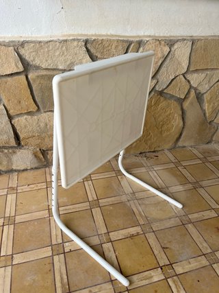 Mesa auxiliar blanca plegable