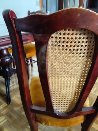 Mesa de comedor ovalada con 6 sillas