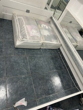 Cama Ikea 140x200 cm sin colchón