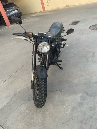 Hanway Raw Cafe Racer 125cc Negra