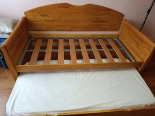 CAMA NIDO DE 90 Y LAMPARA