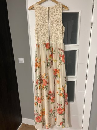 Vestido largo floral para boda o evento de día