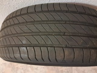 Neumático Michelin Primacy 4